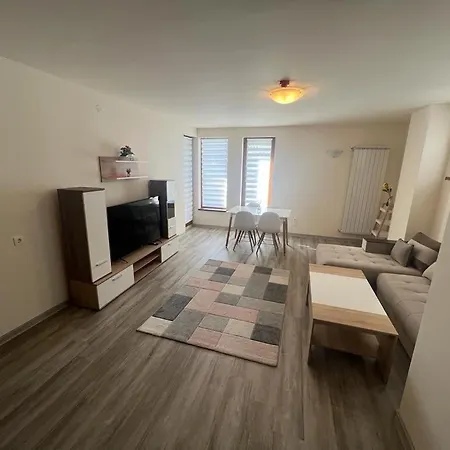 Апартаменты Bron's